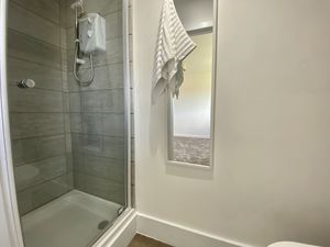 En-Suite- click for photo gallery